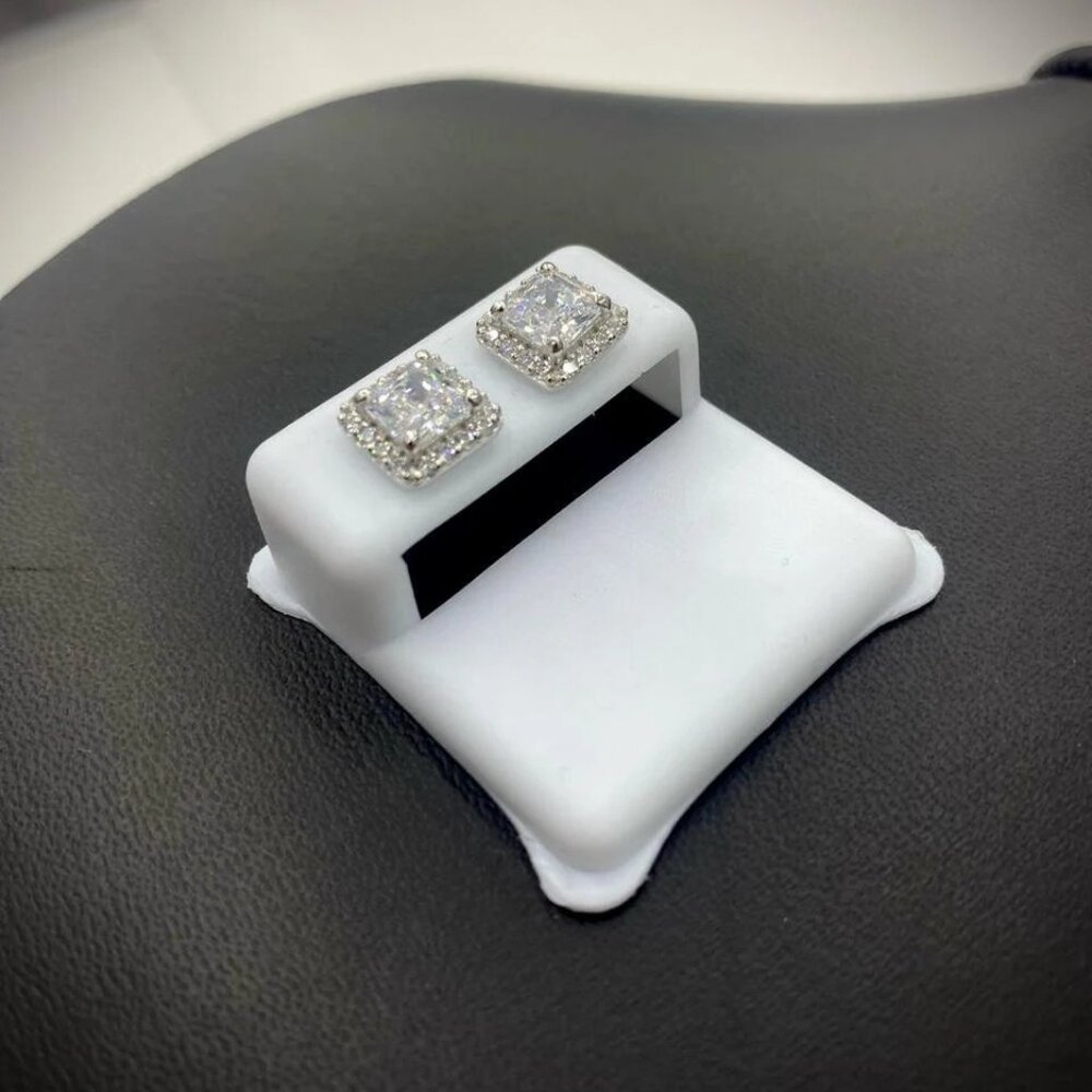 14K White Gold CZ Square Stud Earrings Baguette Push Back for Womens - Picture 2 of 6